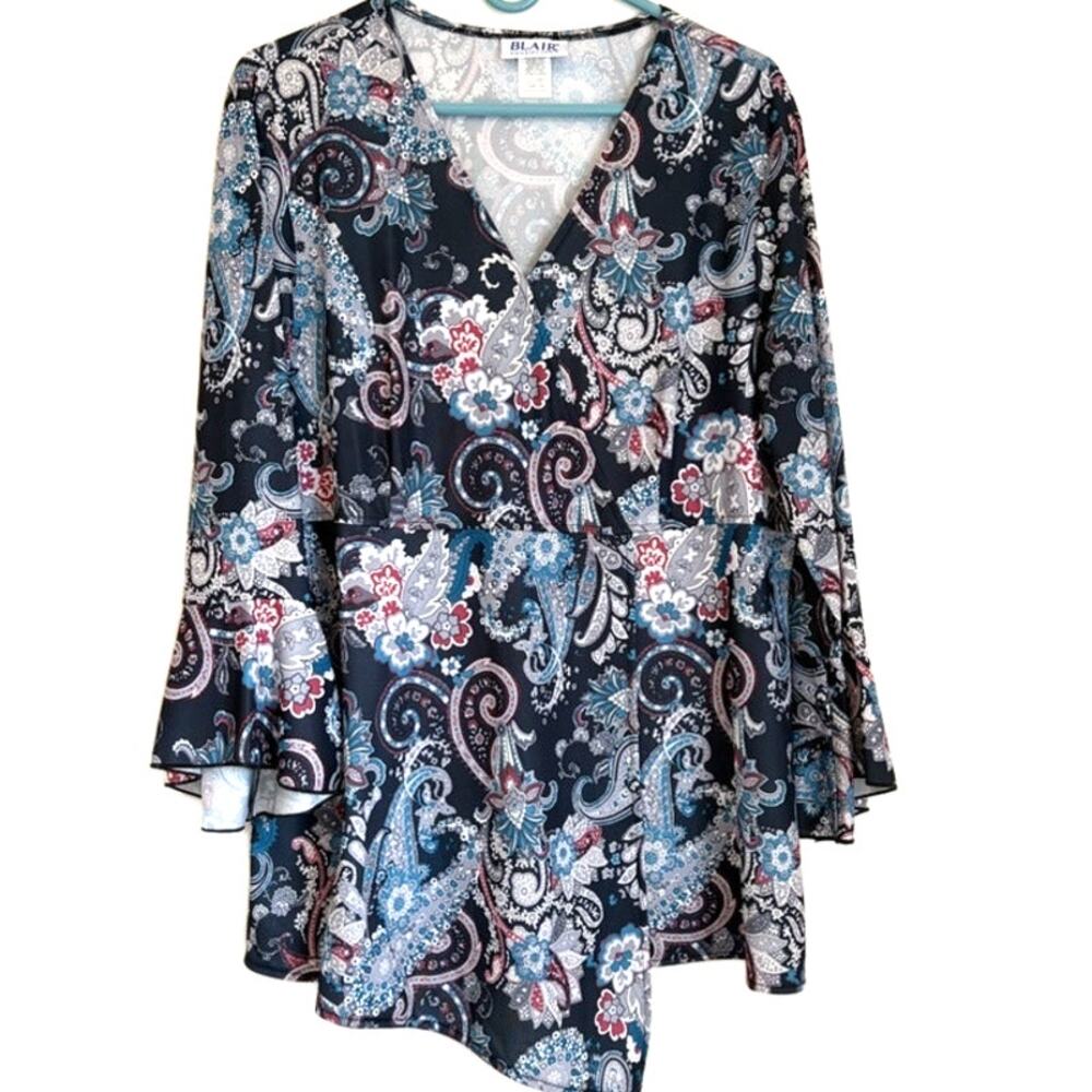 Blair Women's Navy Paisley V-Neck Bell Sleeve Top Size L Asymmetrical Hem